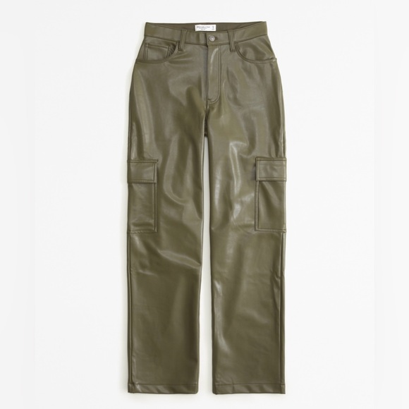 Abercrombie & Fitch Pants - NWOT Abercrombie & Fitch Curve Love 30/10 Vegan Leather Cargo 90s Relaxed Pant